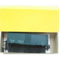 Accurail 3283 M of W Green 40' Steel AAR Boxcar HO Kit - Model Train Junction: Quality Parts and Art Supplies
