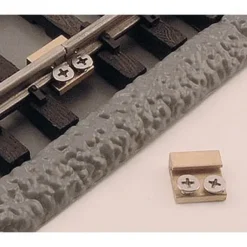 Aristo-Craft 11930 G Brass Track Rail Clamps (Pack of 10) - Model Train Junction: Quality Parts and Art Supplies