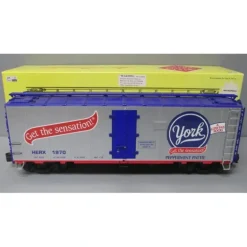 Aristo-Craft 46231 York Peppermint Patties Reefer Car - Model Train Junction: Quality Parts and Art Supplies