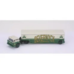 Athearn 91985 HO RTR Beverwyck Ale Ford C Tractor w/Beverage Trailer - Model Train Junction: Quality Parts and Art Supplies