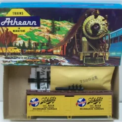 Athearn 5211 HO Scale Schlitz Beer 40' WD Reefer Kit - Model Train Junction: Quality Parts and Art Supplies