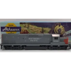 Athearn 4501 HO Southern Pacific SD40T-2 Diesel Locomotive #8326 - Model Train Junction: Quality Parts and Art Supplies