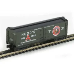 Athearn 11647 N Hood's 40' Milk Car Version 3 #812 - Model Train Junction: Quality Parts and Art Supplies