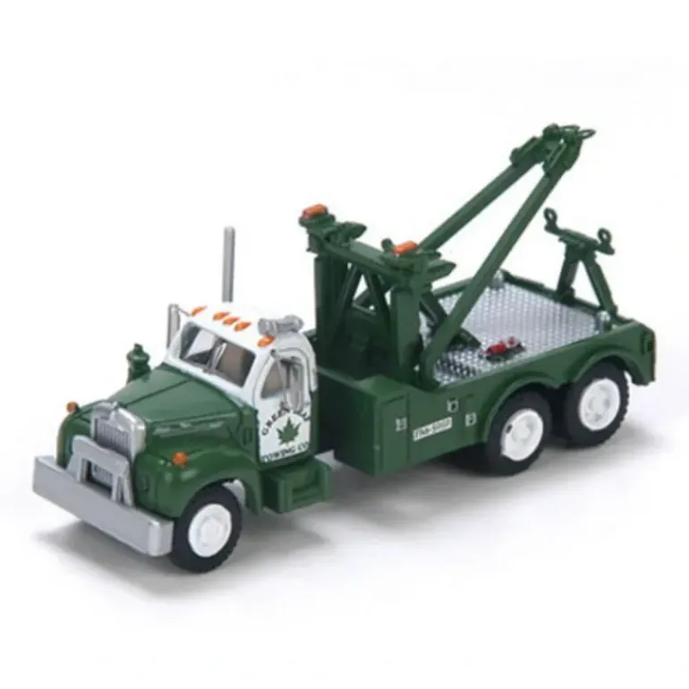 Athearn 13886 N Mack B Tow Truck, Green Leaf Towing - Model Train Junction: Quality Parts and Art Supplies
