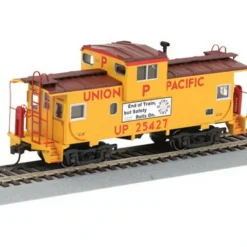 Athearn 75196 UP/Safety Wide Vision Caboose #25427 - Model Train Junction: Quality Parts and Art Supplies