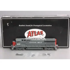 Atlas 9814 HO SSW Cotton Belt Dash 8-40B Diesel Locomotive #8047 EX/Box - Model Train Junction: Quality Parts and Art Supplies
