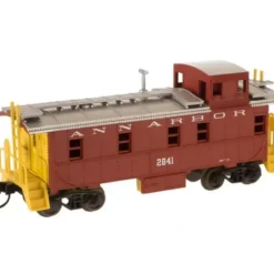 Atlas 35545 N TrainMan Cupola Caboose, AA #2841 - Model Train Junction: Quality Parts and Art Supplies