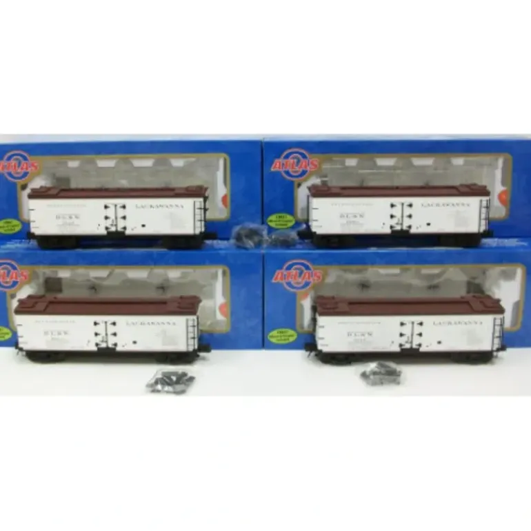 Atlas 8156 O Lackawanna 40' Re-Built Reefer 4-Car Set (3 Rail) - Model Train Junction: Quality Parts and Art Supplies