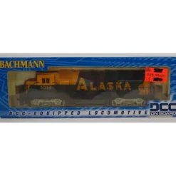 Bachmann 60348 HO Alaska EMD GP40 Diesel Locomotive w/DCC #3015 - Model Train Junction: Quality Parts and Art Supplies