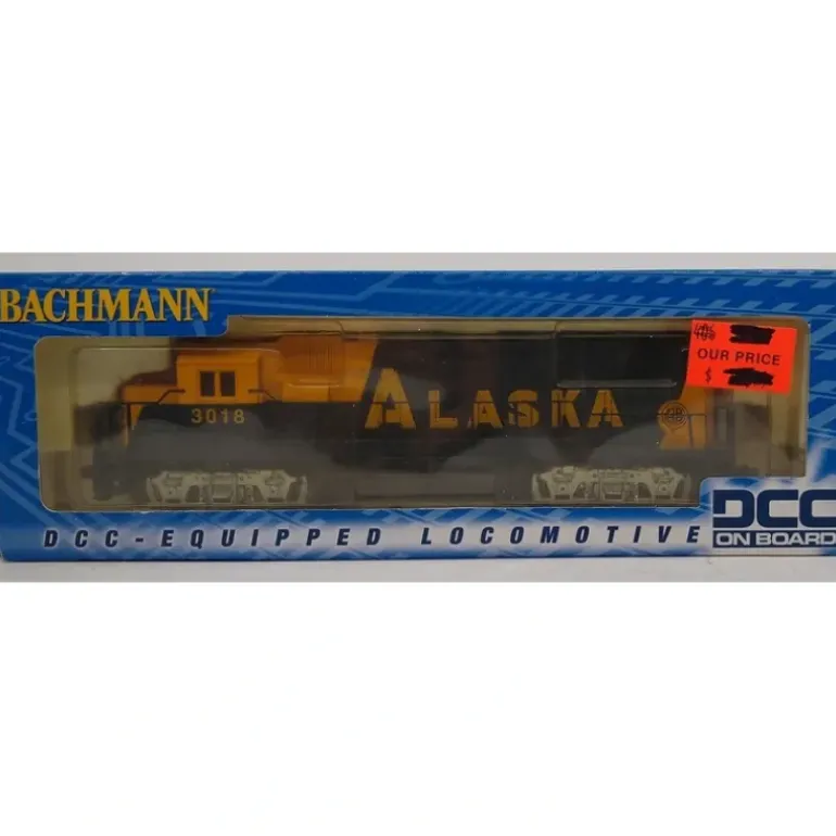 Bachmann 60348 HO Alaska EMD GP40 Diesel Locomotive w/DCC #3015 - Model Train Junction: Quality Parts and Art Supplies