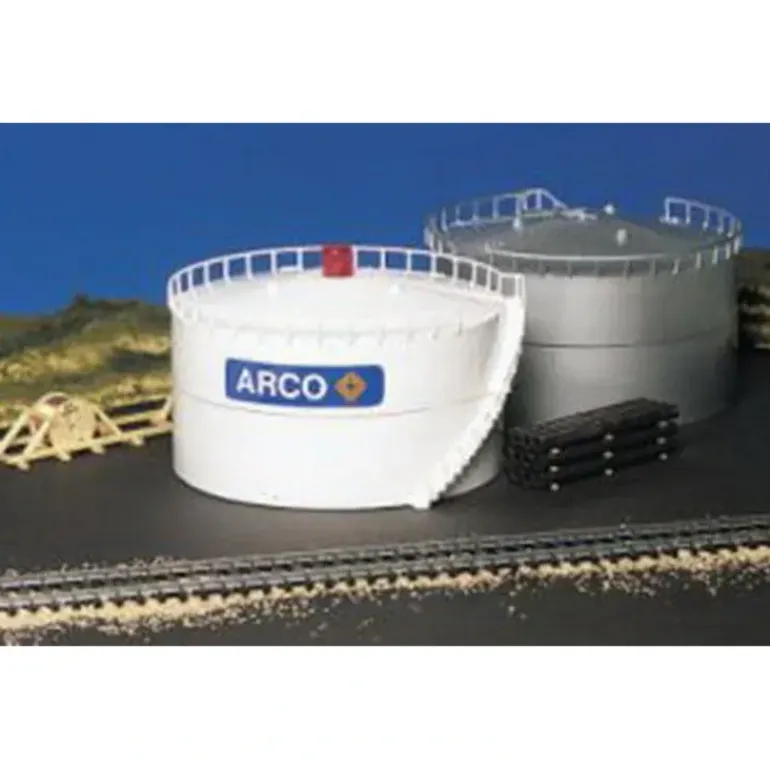 Bachmann 46212 HO Oil Tank w/Blinking Light Operating Accessories 4-3/4 12.1cm - Model Train Junction: Quality Parts and Art Supplies