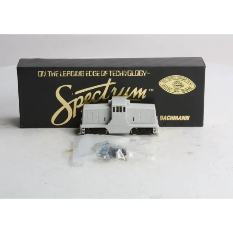 Bachmann 80001 HO Undecorated Spectrum GE 44 Ton Switcher - Model Train Junction: Quality Parts and Art Supplies
