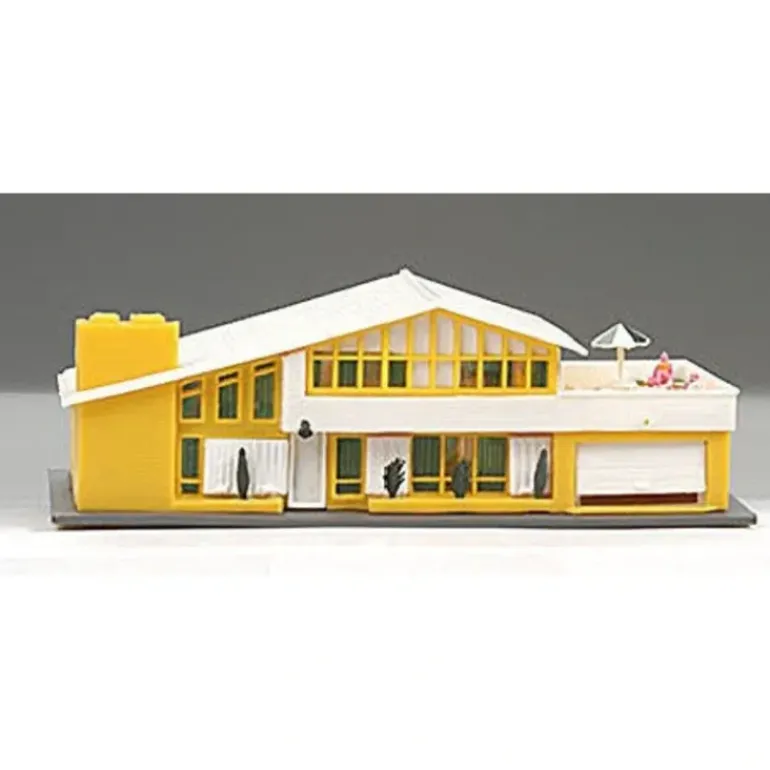 Bachmann 45909 N Scale Modern Home - Model Train Junction: Quality Parts and Art Supplies