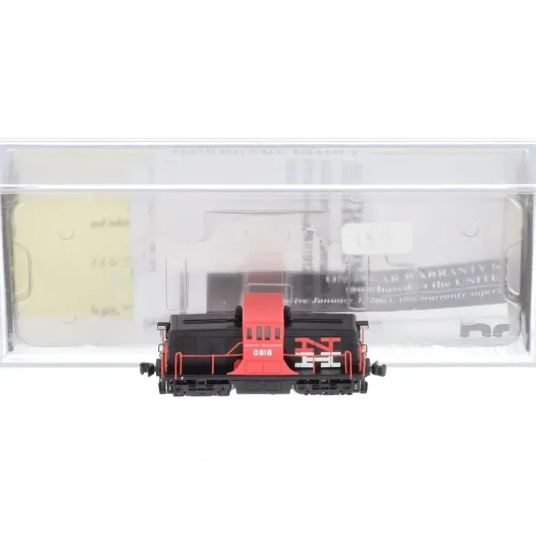 Bachmann 81855 N Scale New Haven 44 Tonner Diesel Switcher #0818 w/DCC - Model Train Junction: Quality Parts and Art Supplies