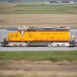 Broadway Limited Imports, HO Scale, 9582, EMD GP20, Union Pacific, Yellow & Gray, #850 (STEALTH) - Model Train Junction: Quality Parts and Art Supplies