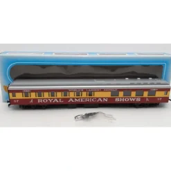 IHC 49593 HO Royal American Shows Heavyweight Diner - Model Train Junction: Quality Parts and Art Supplies