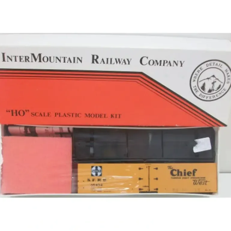 InterMountain 41116-01 HO SF The Chief West Reefer Kit - Model Train Junction: Quality Parts and Art Supplies