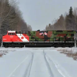 InterMountain, HO Scale, 497109S-01, ET44AC (EF-644zc), Canadian National, Veterans, #3015, DCC & Sound - Model Train Junction: Quality Parts and Art Supplies