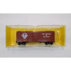 Kadee 4042 HO Delaware & Hudson 40' PS-1 Boxcar #18661 - Model Train Junction: Quality Parts and Art Supplies