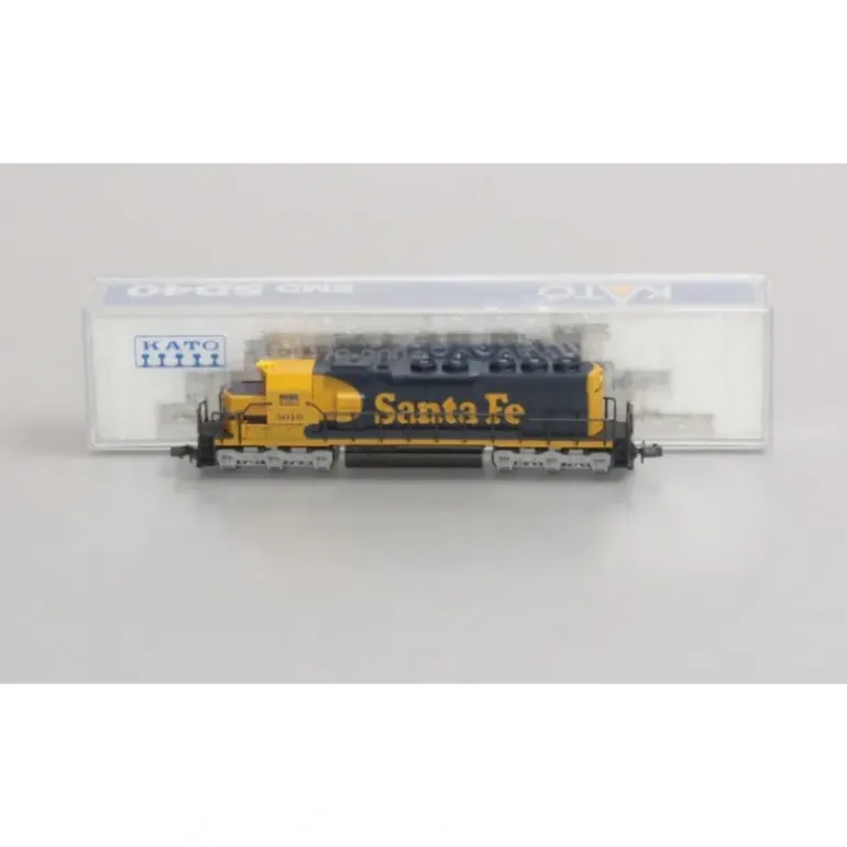 Kato 176-202 AT&SF EMD SD40 Diesel Engine #5018 LN/Box - Model Train Junction: Quality Parts and Art Supplies
