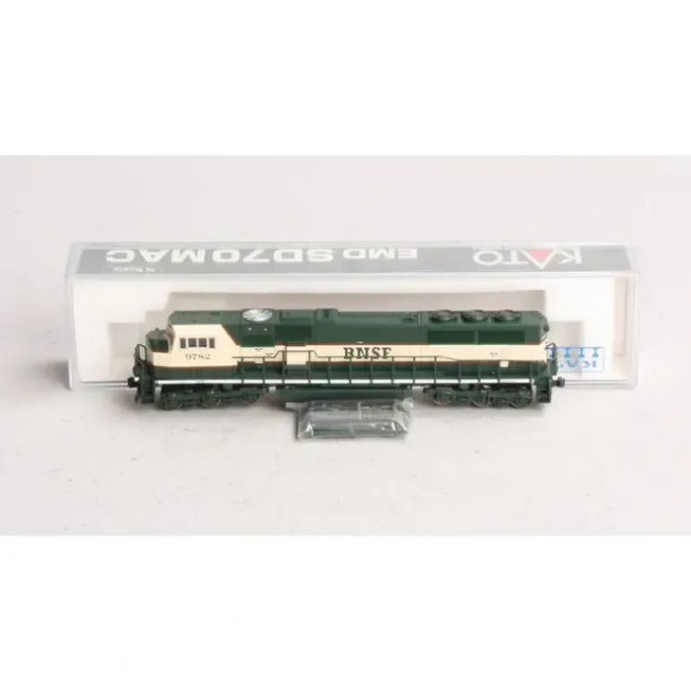 Kato 176-6301 BNSF SD70MAC Diesel Locomotive #9782 LN/Box - Model Train Junction: Quality Parts and Art Supplies