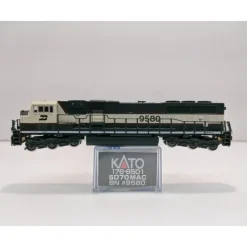 Kato 176-6501 N Burlington Northern SD70MAC Diesel Locomotive #9580 - Model Train Junction: Quality Parts and Art Supplies