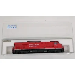 Kato 176-8904 N Canadian Pacific Diesel Locomotive #8718 LN/Box - Model Train Junction: Quality Parts and Art Supplies