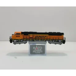 Kato 176-6309 N Scale BNSF 'Swoosh' SD70MAC Diesel Locomotive #9839 - Model Train Junction: Quality Parts and Art Supplies