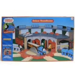 Learning Curve 99370 Deluxe Roundhouse - Model Train Junction: Quality Parts and Art Supplies