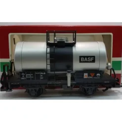 LGB 4040-C BASF Single Dome Short Tank Car LN/Box - Model Train Junction: Quality Parts and Art Supplies