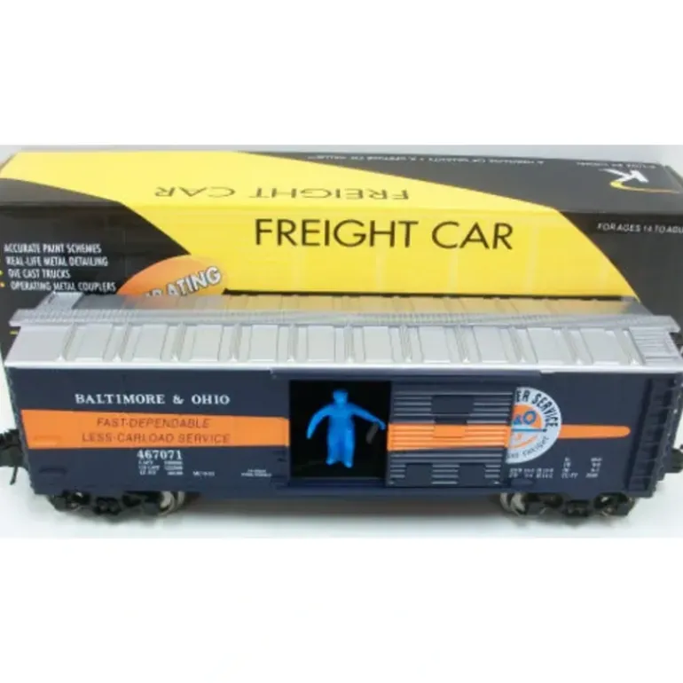 Lionel 6-22321 Baltimore Ohio Boxcar with Figure - Model Train Junction: Quality Parts and Art Supplies
