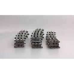 Lionel 6-65554 Lionel O Gauge 54 Inch Diameter Curved Track (16) EX - Model Train Junction: Quality Parts and Art Supplies