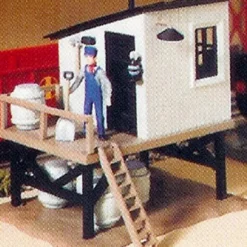 Lionel 6-2718 O & O27 Gauge Barrel Shed Building Kit - Model Train Junction: Quality Parts and Art Supplies