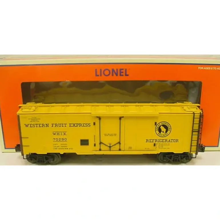 Lionel 6-27305 O Gauge Great Northern Steel-Sided Refrigerator Car #70290 - Model Train Junction: Quality Parts and Art Supplies