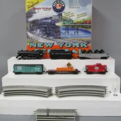 Lionel 6-30016 O Gauge NYC FlyerSteam Train Set with TrainSounds - Model Train Junction: Quality Parts and Art Supplies