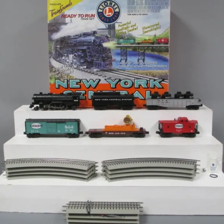 Lionel 6-30016 O Gauge NYC FlyerSteam Train Set with TrainSounds - Model Train Junction: Quality Parts and Art Supplies