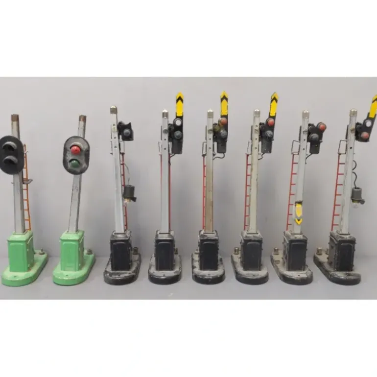 Lionel Vintage O Operating Track Accessories: 151 & 153 [8] - Model Train Junction: Quality Parts and Art Supplies