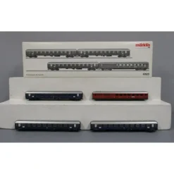 Marklin 43929 HO Scale Deutsche Bahn Type Bum 234 Passenger Car - Model Train Junction: Quality Parts and Art Supplies