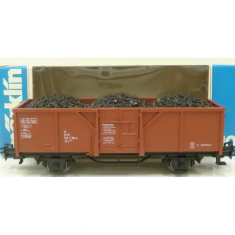 Marklin 4431 HO Scale Hopper Car w/ Load - Model Train Junction: Quality Parts and Art Supplies