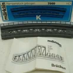 Marklin 7569 HO Scale K Bridge Ramp 16-3/4R - Model Train Junction: Quality Parts and Art Supplies