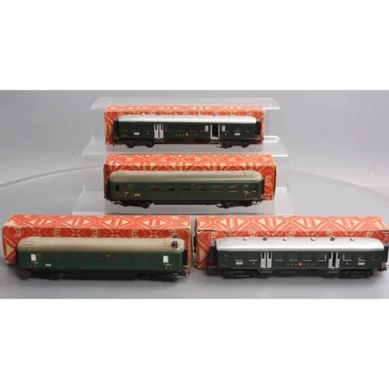 Marklin HO Vintage Assorted Passenger Cars: (2) 346/1, & (2) 348/1 [4] - Model Train Junction: Quality Parts and Art Supplies