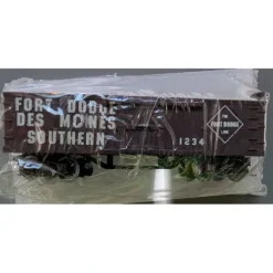 Micro-Trains 1234 N Scale Fort Dodge Des Moines Southern Freight Car - Model Train Junction: Quality Parts and Art Supplies
