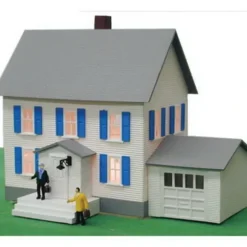 Model Power 584 HO Sinatra's House Lighted Built Up - Model Train Junction: Quality Parts and Art Supplies