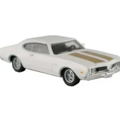 Model Power 19255 HO White 1969 Oldsmobile 442 - Model Train Junction: Quality Parts and Art Supplies