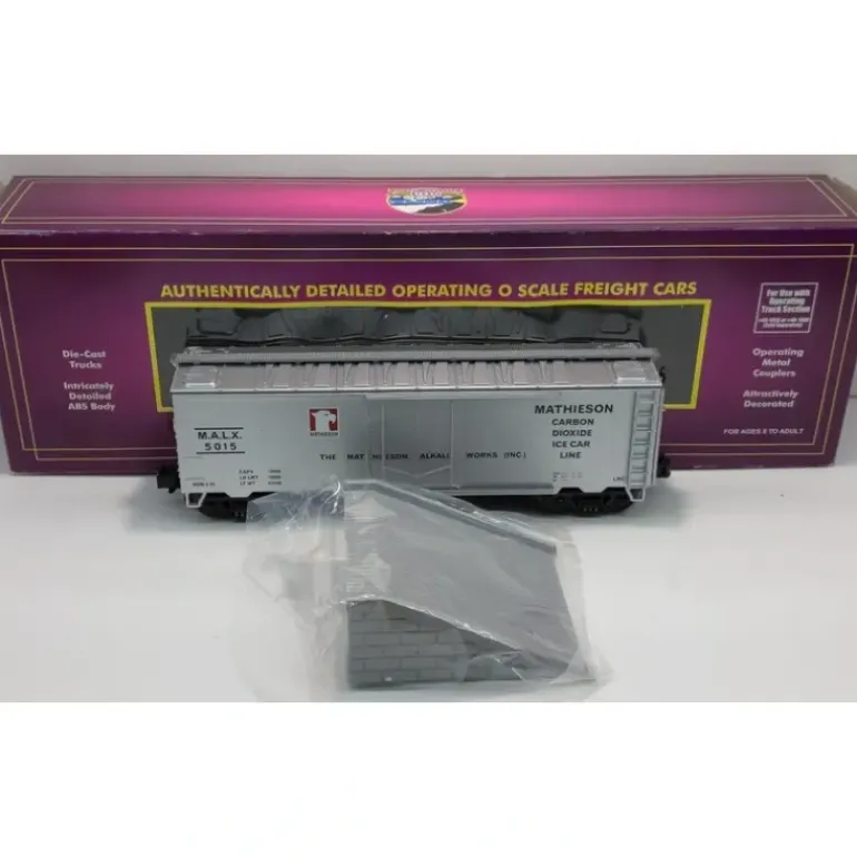 MTH 20-94021 O Mathieson Operating Reefer Car #5018 w/Unloading Ramp - Model Train Junction: Quality Parts and Art Supplies
