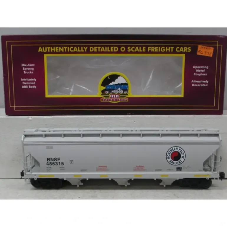 MTH 20-97839 O Northern Pacific 3-Bay Centerflow Hopper #486315 LN/Box - Model Train Junction: Quality Parts and Art Supplies