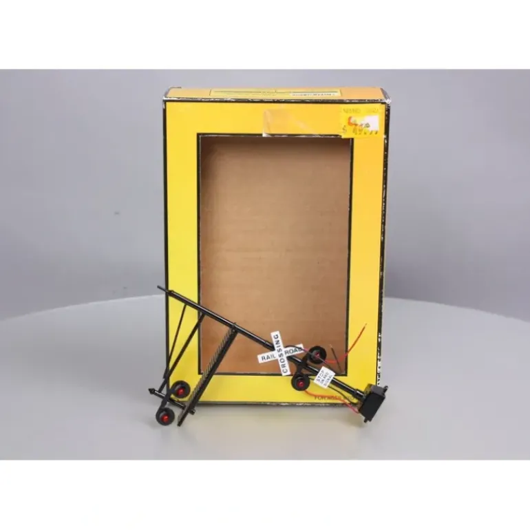 MTH 30-11010 O Scale Operating Crossing Signal - Model Train Junction: Quality Parts and Art Supplies