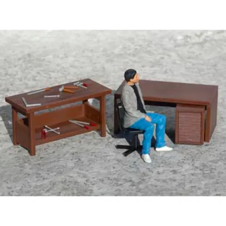 Piko 62293 G Scale Work Shop Accessory Set - Model Train Junction: Quality Parts and Art Supplies