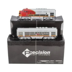 Precision Craft Models 326 HO Santa Fe EMD F3 AB Diesel Loco Set #17L/#17A LN/Box - Model Train Junction: Quality Parts and Art Supplies