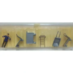 Preiser 15 HO Baggage Handler Figures with Various Carts (Set of 5) - Model Train Junction: Quality Parts and Art Supplies